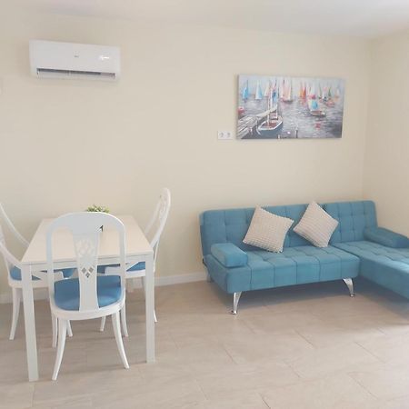 Estudio Luminoso En Puerto Marina Benalmádena Dış mekan fotoğraf